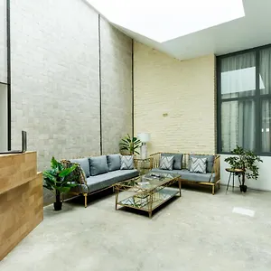3* 호텔 La Puerta De Palacio - Adults Only